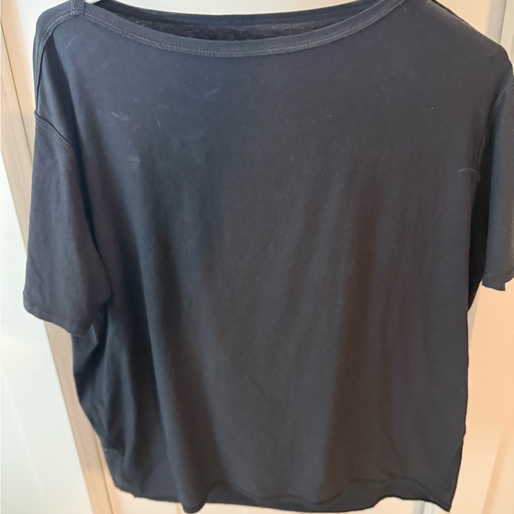 lululemon athletica Black Short Sleeve Tee